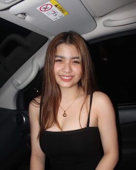 neslyn.ly 유출된 누드 OnlyFans 사진 6