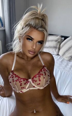 Niamh O’Reilly Nude Leaks OnlyFans Photo 19