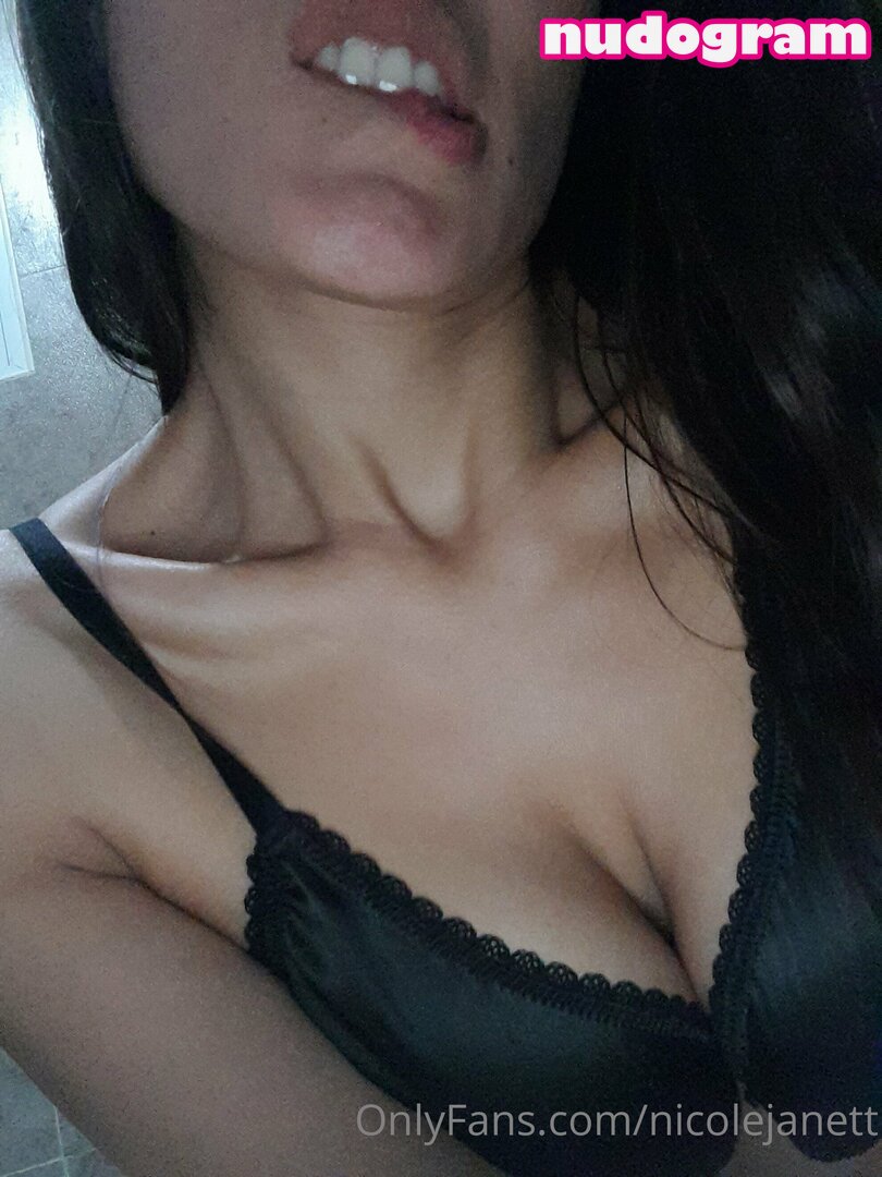 nicolejanett
