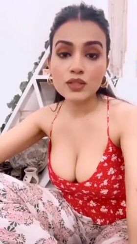 Nidhi Chaudhary Nude Leaks OnlyFans Photo 21