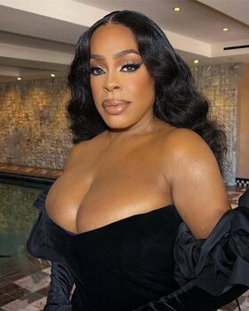 Niecy Nash Nude Leaks OnlyFans Photo 10