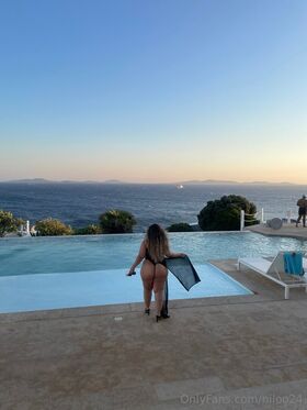 niloo24 유출된 누드 OnlyFans 사진 13