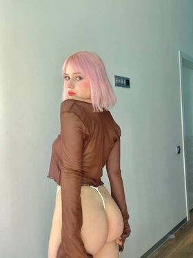 Nina Krasnolutskaya Nude Leaks OnlyFans Photo 4