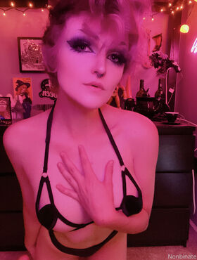 Nonbinate Φωτογραφία γυμνής διαρροής OnlyFans 69
