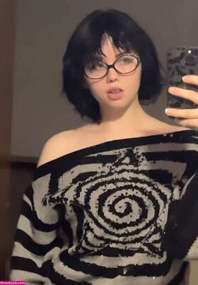 Notebookpapr Çıplak Sızdırılmış OnlyFans Fotoğrafı 305