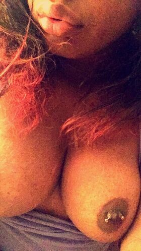 Nyla Rose Vuotanut alastonkuva OnlyFans 162