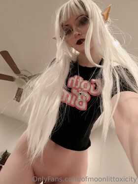 ofmoonlittoxicity Nude Leaks OnlyFans Photo 1