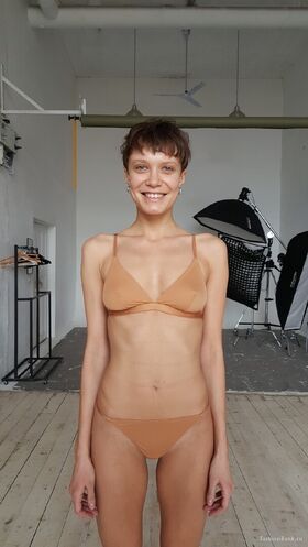 Oksana Chucha Nude Leaks OnlyFans Photo 17