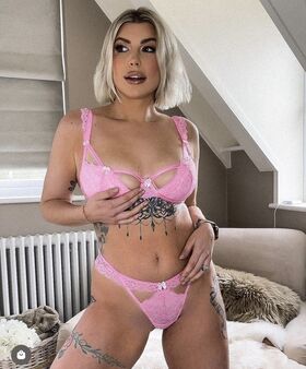 Olivia Buckland Nude Leaks OnlyFans Photo 26