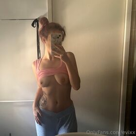 Olivia Evi Plant Nude Leaks OnlyFans Photo 39