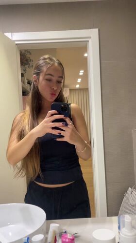 oofrijan รูป OnlyFans เปลือยรั่วไหล 11