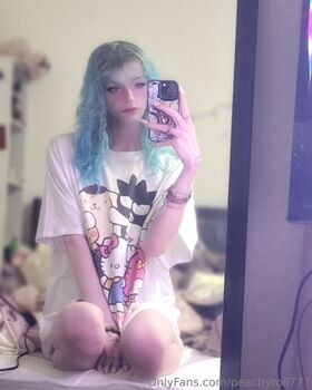 peachyroll777