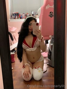 pearlylily Nude Leaks OnlyFans Photo 25