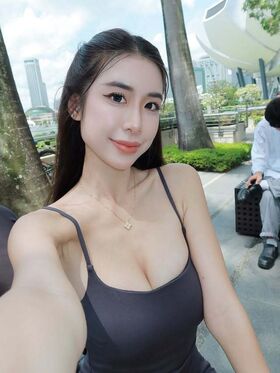 peiween Vuotanut alastonkuva OnlyFans 18