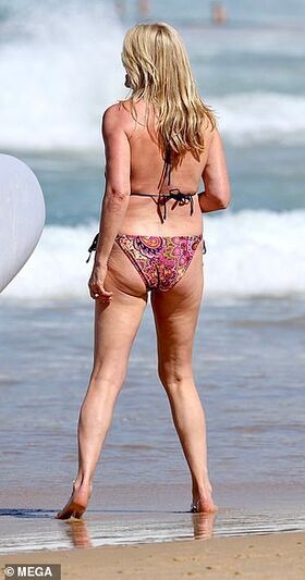 Penny Lancaster Nude Leaks OnlyFans Photo 13