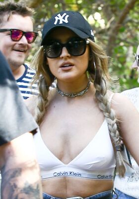 Perrie Edwards