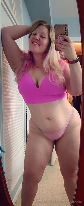 pinkcurvyblonde Nude Leaks OnlyFans Photo 32