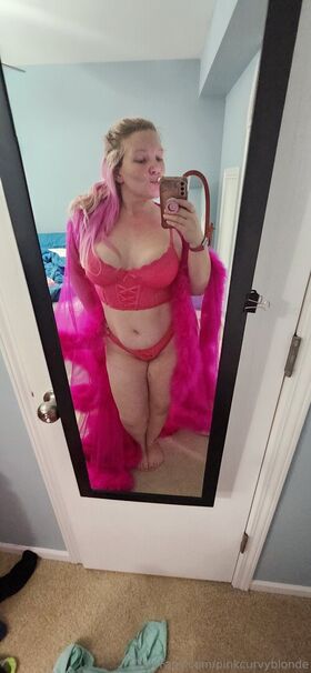 pinkcurvyblonde Nude Leaks OnlyFans Photo 39