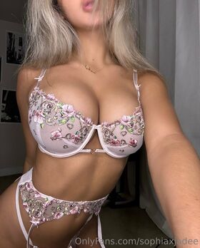 pixie Nude Leaks OnlyFans Photo 17
