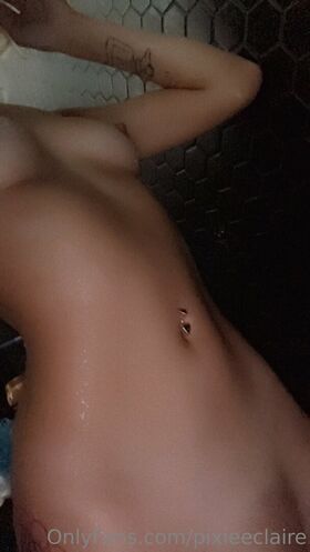 pixieeclaire Nude Leaks OnlyFans Photo 32