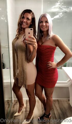 Plain Janes Next Door Фото утечки OnlyFans (обнаженная) 24