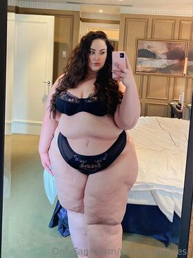 plump_princess Nude Leaks OnlyFans Photo 2