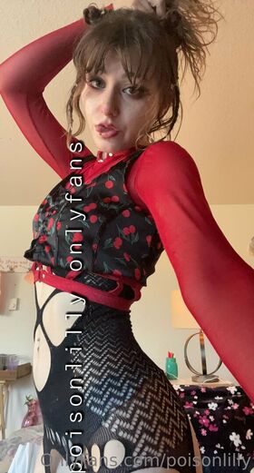 poisonlilly Nude Leaks OnlyFans Photo 39
