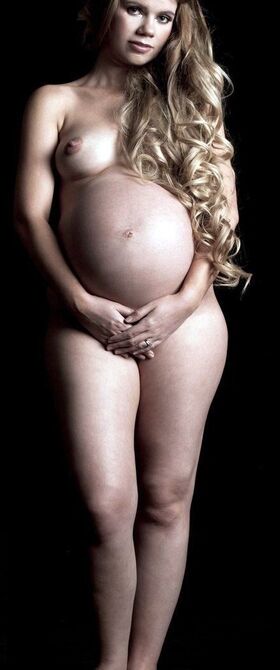 Pregnant Women Nude Leaks OnlyFans Photo 19