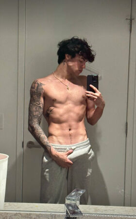 prettymixedboyexclusive