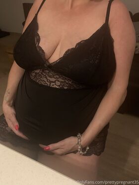 prettypregnant35 Nude Leaks OnlyFans Photo 26