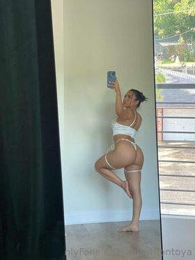 Prisy Montoya Nude Leaks OnlyFans Photo 12