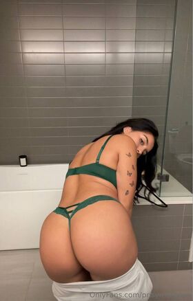 Prisy Montoya Nude Leaks OnlyFans Photo 25