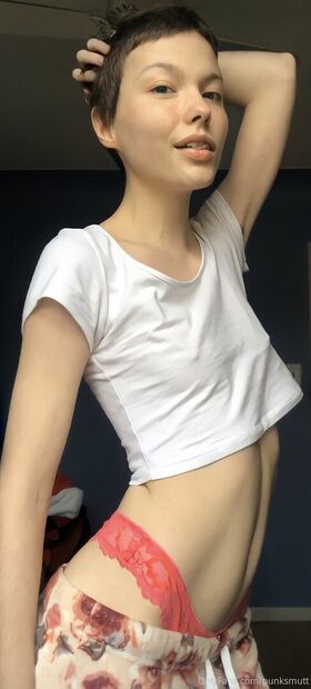 punksmutt Гола изтичане OnlyFans снимка 20