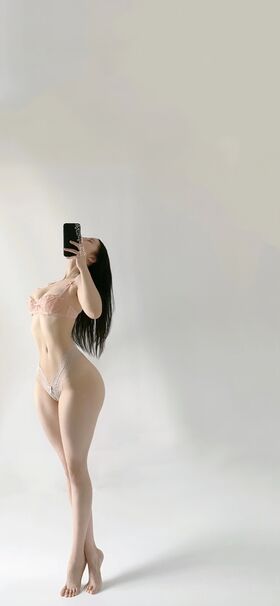 俏妞qiaoniuTT Nude Leaks OnlyFans Photo 590