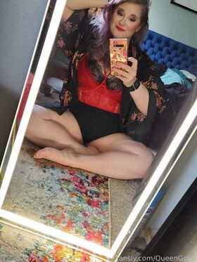 QueenGoldi Фото утечки OnlyFans (обнаженная) 6