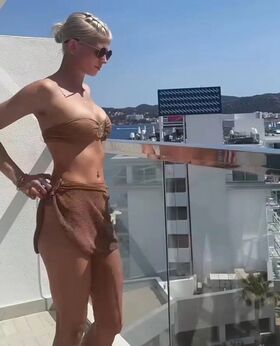 Rachel Riley Nude Leaks OnlyFans Photo 265