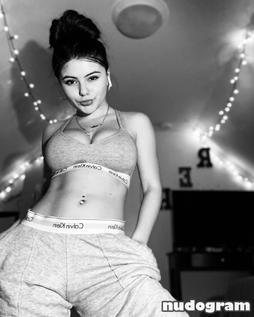 Raelee Rudolph / RaeleeRudolph / raeleerudolph22 Nude Leaks OnlyFans