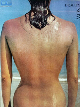 Raquel Welch Nude Leaks OnlyFans Photo 40