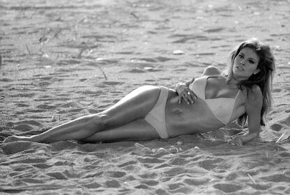 Raquel Welch Nude Leaks OnlyFans Photo 48
