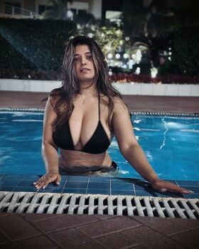 Rasha Kirmani Nude Leaks OnlyFans Photo 36