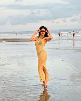 Reshmin Chowdhury Nude Leaks OnlyFans Photo 3