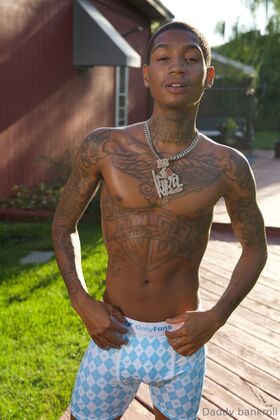 resorude Nude Leaks OnlyFans Photo 17