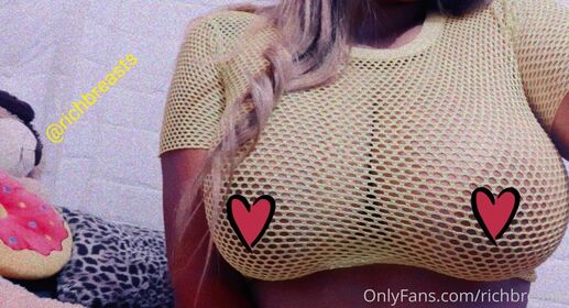 richbreasts Nude Leaks OnlyFans Photo 21