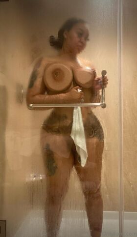 Rifka Zorean Nude Leaks OnlyFans Photo 7