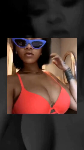 Rihanna Nude Leaks OnlyFans Photo 494