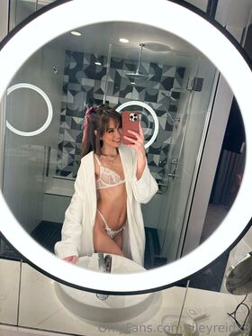 Riley Reid Nude Leaks OnlyFans Photo 328