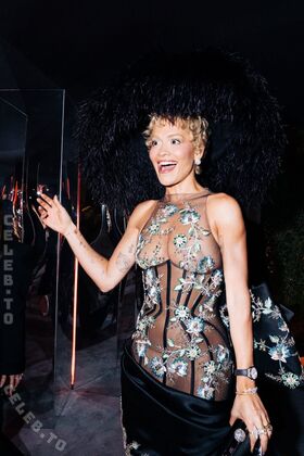 Rita Ora Nude Leaks OnlyFans Photo 382