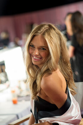 Romee Strijd Naakte Leaks OnlyFans Foto 118