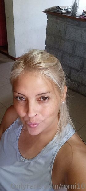 romi10 รูป OnlyFans เปลือยรั่วไหล 32