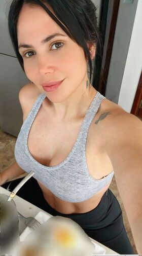 Romina Uhrig Nacktes Leaks OnlyFans Foto 5